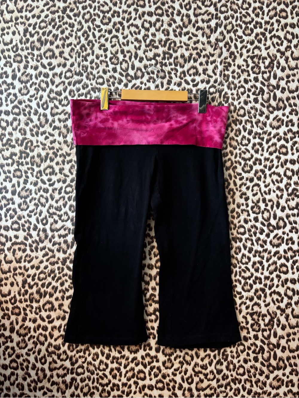 y2k Black flare Capri Leggings with Magenta Fold-Over Waistband